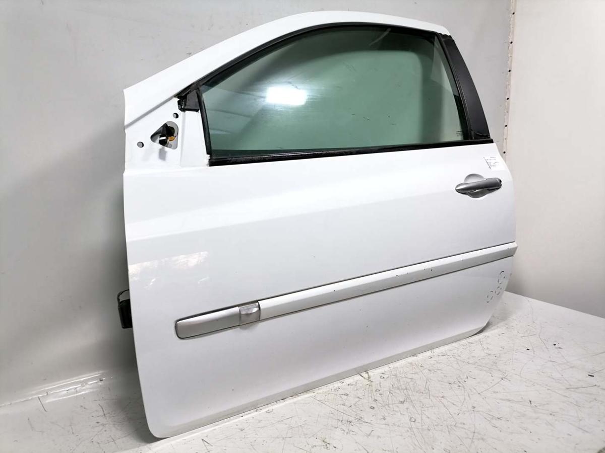 Renault Clio 3 original T&uuml;r vorn links OV369 Wei&szlig; 3-T&uuml;rer Rohbau Bj.2009